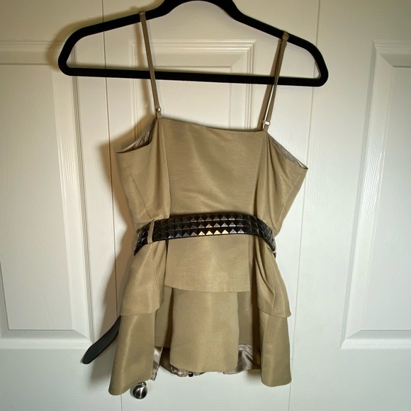 F21 Top with Hardware Clasps & Belt - Picture 2 of 6